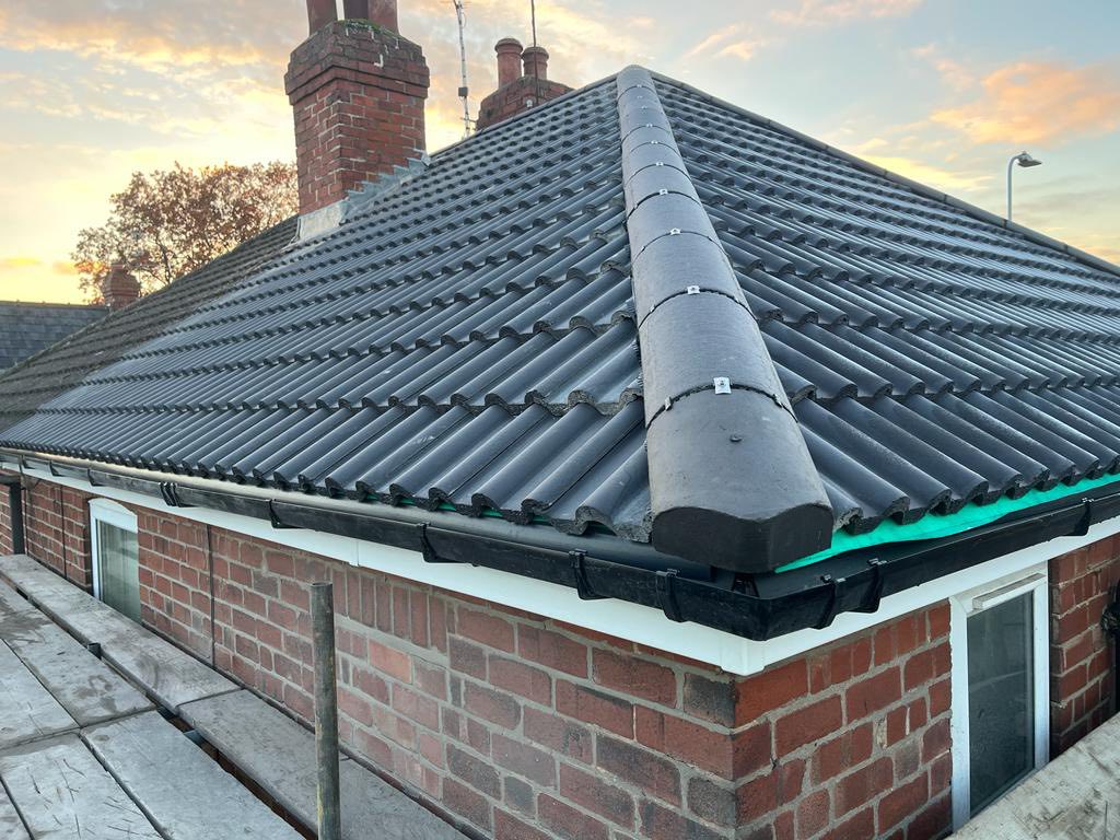 Close view of a corner of a new installed roof